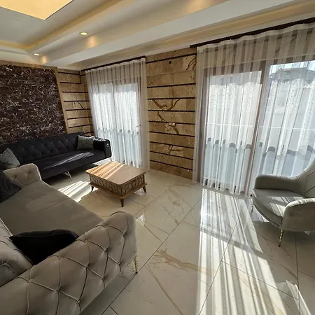 Deniz Apartment Kusadası